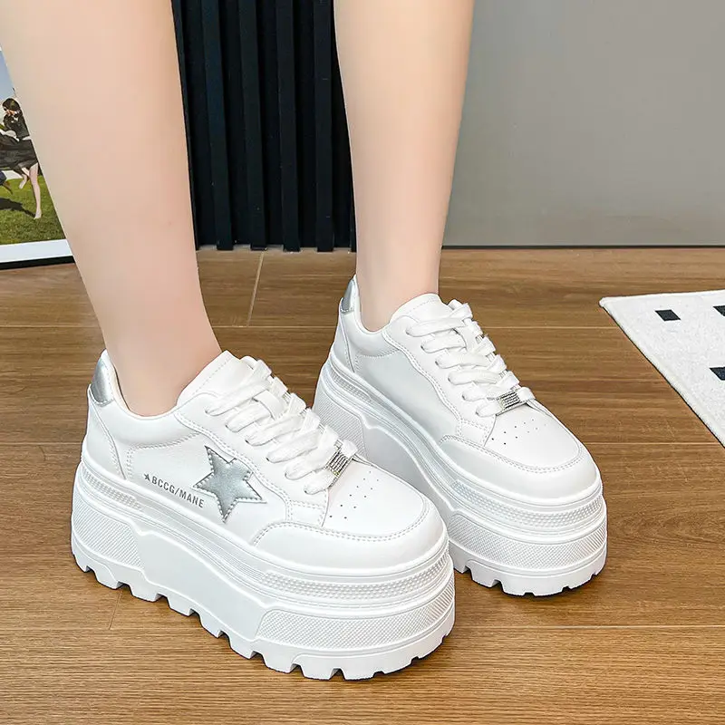 Women Platform Sneakers Casual Outdoor Fashion Design Skateboard Shoes Comfortable Luxury Sneakers High Quality Sports Shoes
Women Platform Sneakers Casual Outdoor Fashion Design Skateboard Shoes Comfortable Luxury Sneakers High Quality Sports Shoes