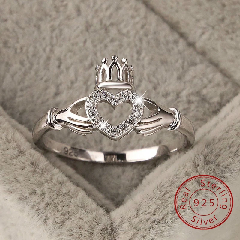 925 Sterling Silver Personalized Hand Holding Heart Crown Ring For Women Engagement Wedding Fashion High Quality Fine Jewelry 
925 Sterling Silver Personalized Hand Holding Heart Crown Ring For Women Engagement Wedding Fashion High Quality Fine Jewelry