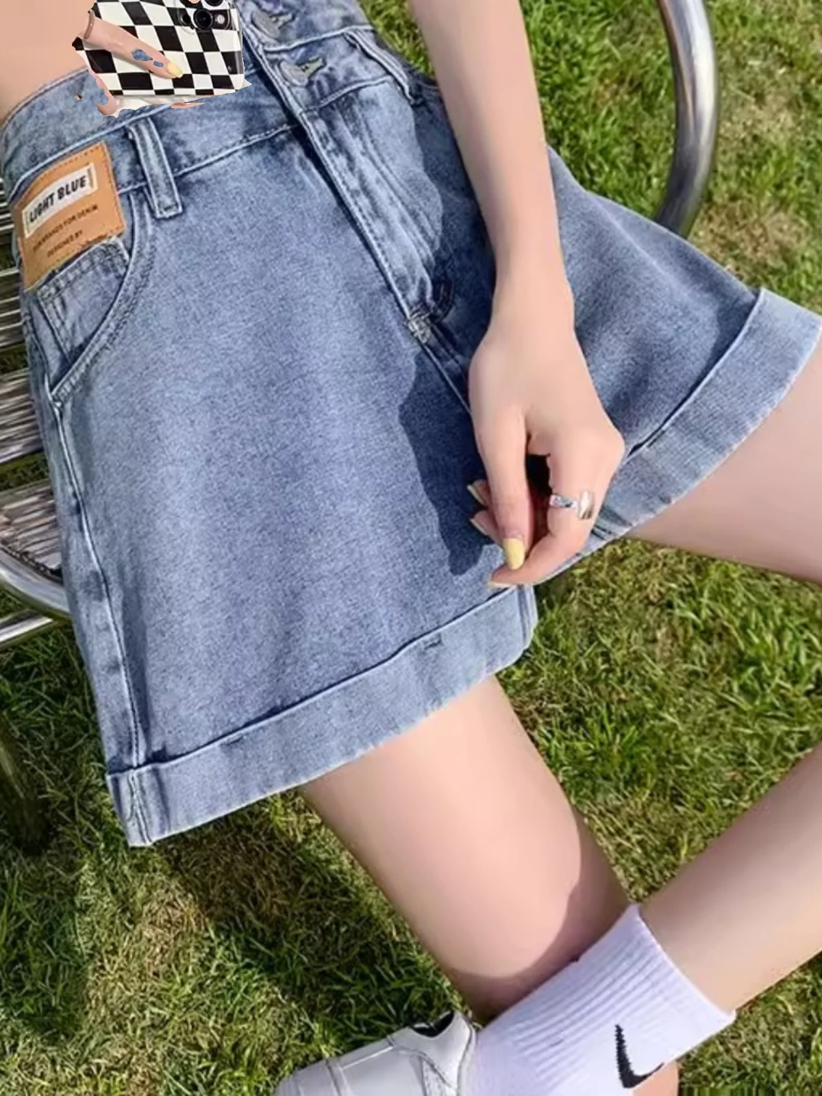 Summer Thin Denim Short Pants Women High Waist Large Size Loose Wide Leg Hot Pants Slimming Versatile A-Line Shorts
Summer Thin Denim Short Pants Women High Waist Large Size Loose Wide Leg Hot Pants Slimming Versatile A-Line Shorts