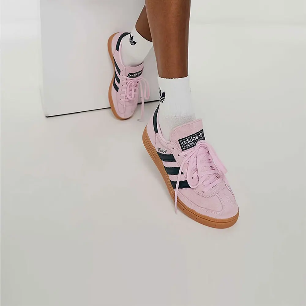 adidas Originals HANDBALL SPEZIAL Suede Round Toe Lace-Up Low-Top Sneakers Women's Pink/Black IF6561
adidas Originals HANDBALL SPEZIAL Suede Round Toe Lace-Up Low-Top Sneakers Women's Pink/Black IF6561