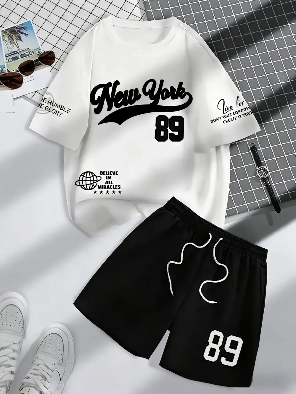 Men's Summer New York Letter Printed Comfortable Breathable Round Neck T-shirt Drawstring Shorts Set Outdoor Casual Clothing
Men's Summer New York Letter Printed Comfortable Breathable Round Neck T-shirt Drawstring Shorts Set Outdoor Casual Clothing