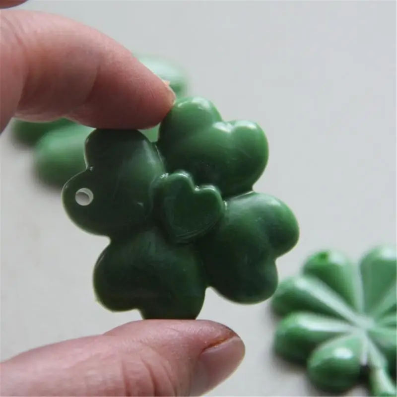 Premium Silicone Four Clovers Charm Mold Epoxy Casting Molds Suitable for Handcrafted Necklaces and Earrings
Premium Silicone Four Clovers Charm Mold Epoxy Casting Molds Suitable for Handcrafted Necklaces and Earrings