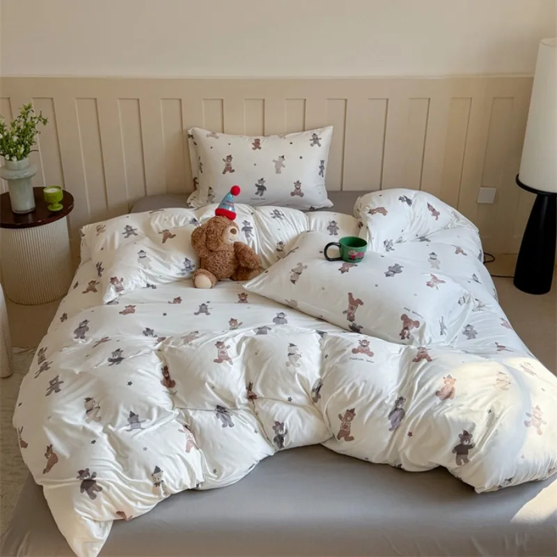 2025 new class A knitted cotton cotton printing four-piece set small fresh cartoon student pure cotton bed sheet three-piece set
2025 new class A knitted cotton cotton printing four-piece set small fresh cartoon student pure cotton bed sheet three-piece set