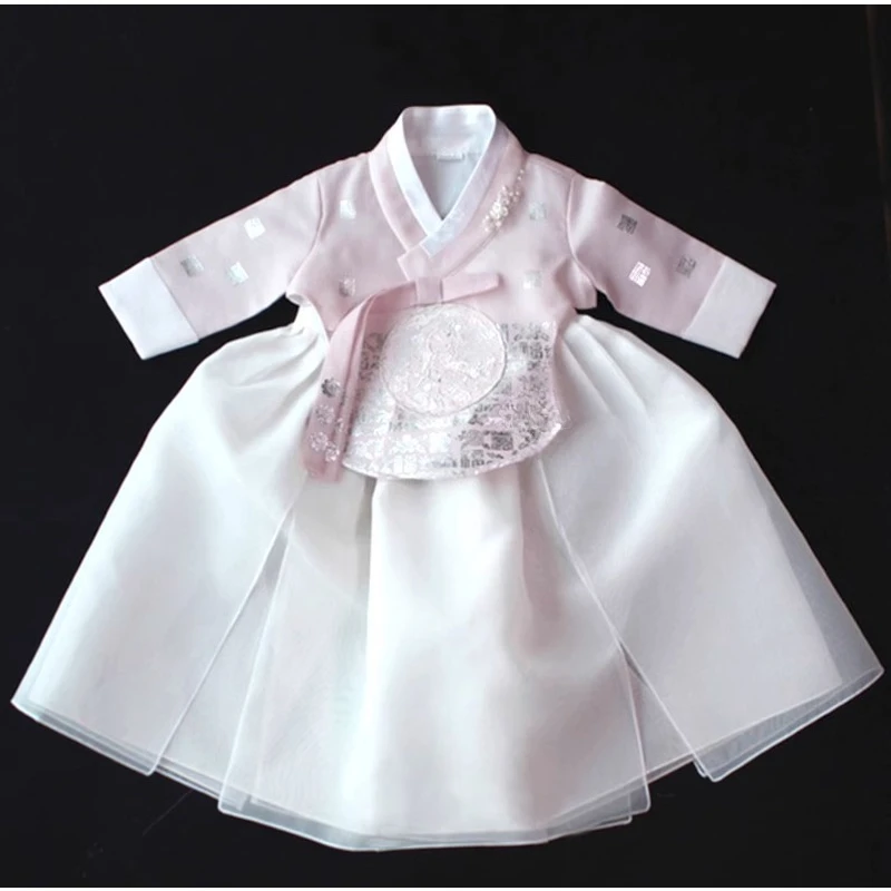 Korean Imported Hanbok Birthday Hanbok Children's New High End Hanbok Improvement
Korean Imported Hanbok Birthday Hanbok Children's New High End Hanbok Improvement