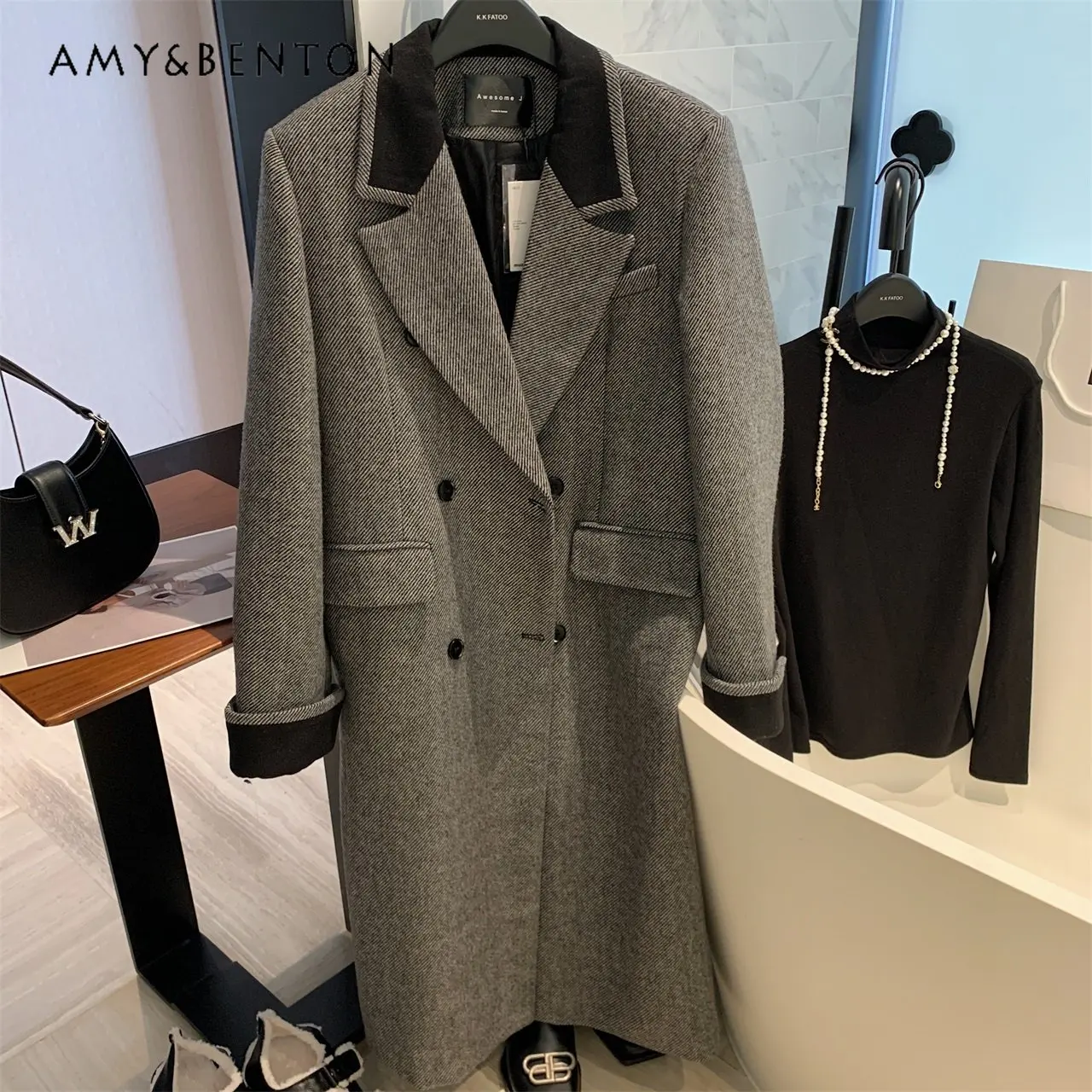 Elegant Double Breasted Twill Color Contrast Patchwork Woolen Trench Coat for Women Winter New Quilted Warm Suit Jackets Ladies
Elegant Double Breasted Twill Color Contrast Patchwork Woolen Trench Coat for Women Winter New Quilted Warm Suit Jackets Ladies
