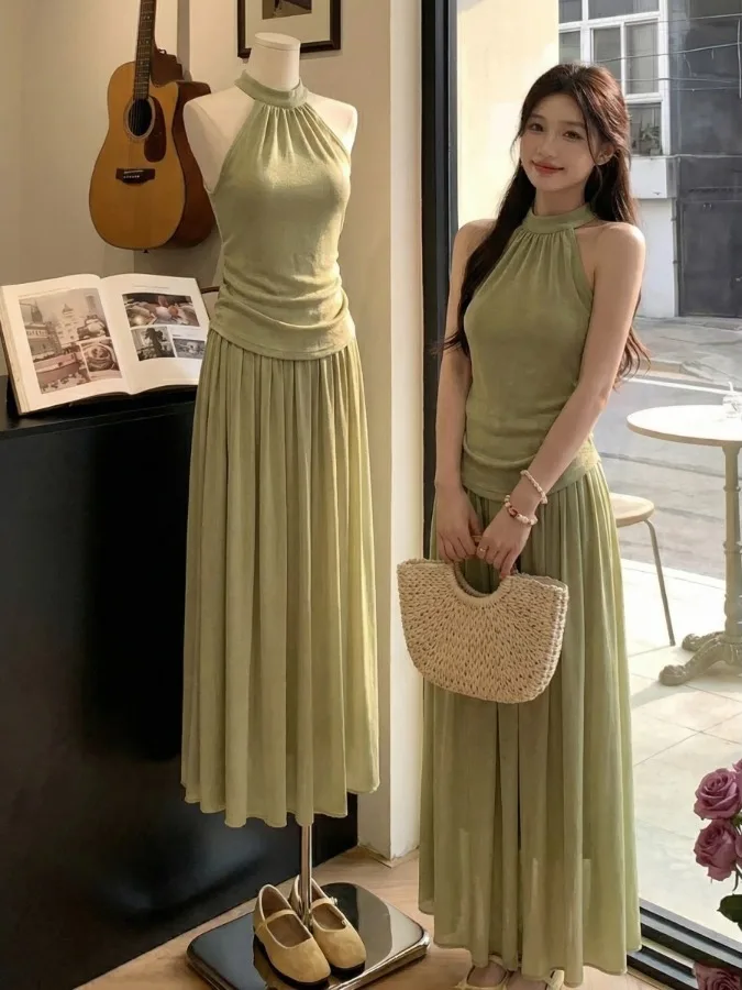 Summer Lightweight Silk Linen Neck Hanging Vest Top A-Line Skirt Set Spicy Girl Style Sleeveless Head over Heels
Summer Lightweight Silk Linen Neck Hanging Vest Top A-Line Skirt Set Spicy Girl Style Sleeveless Head over Heels