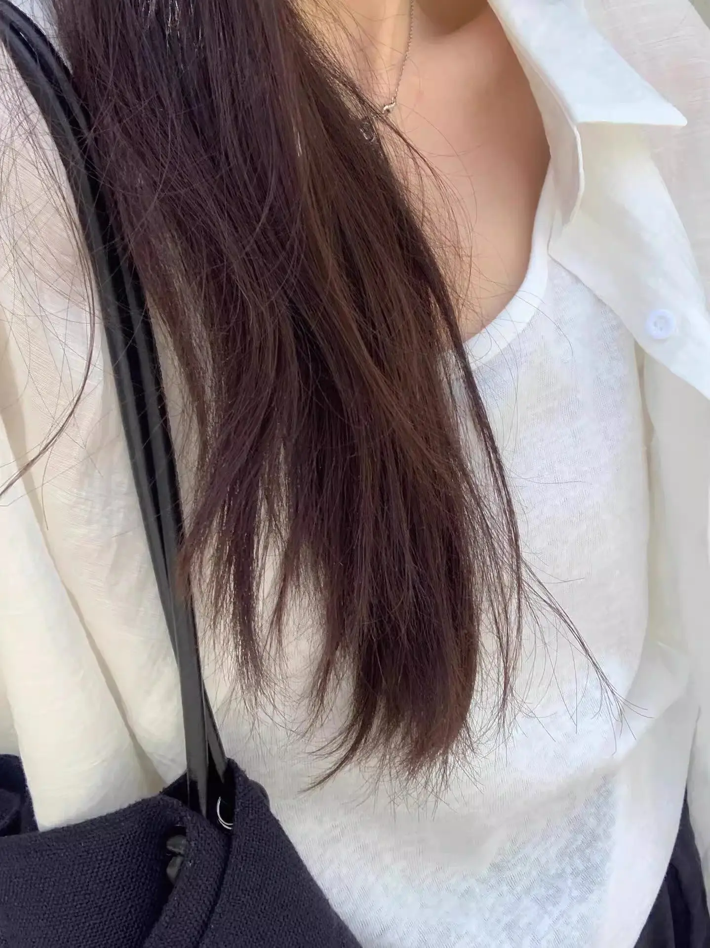 White Lightweight Sun Protection Shirt Women's Style Early Spring 2026 New Elegant Early Spring Matching High-End Feeling Top...
White Lightweight Sun Protection Shirt Women's Style Early Spring 2026 New Elegant Early Spring Matching High-End Feeling Top...