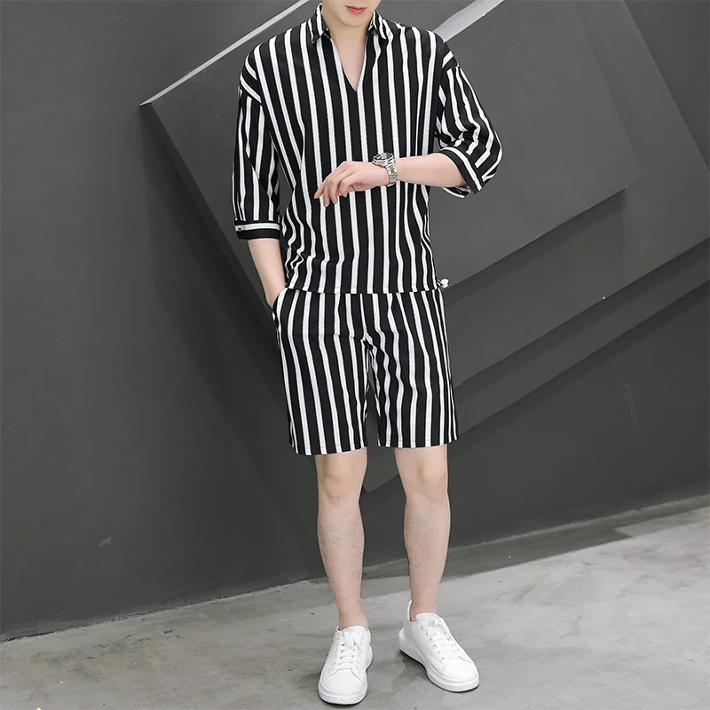 Summer Stripe Men's V-Ne Loose Fit Ice Silk irt And orts Set Long Sve Seven-Quarter Sve Casual Sportswear Kit
Summer Stripe Men's V-Ne Loose Fit Ice Silk irt And orts Set Long Sve Seven-Quarter Sve Casual Sportswear Kit