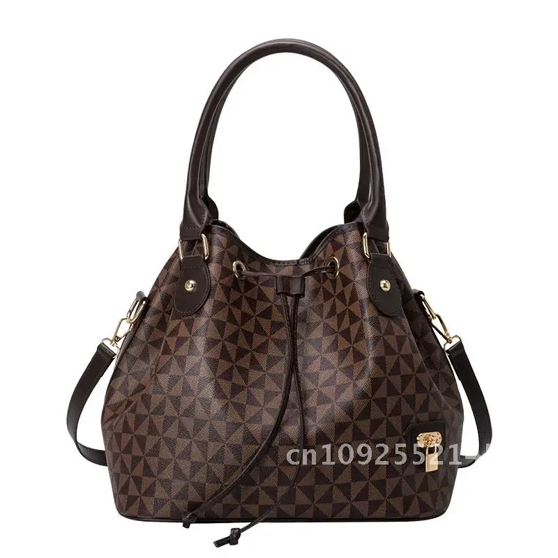 Brand Design Bucket Bag Temperament Goddess Women's Capacity Handbag Large Bag Retro Messenger Shoulder Messenger Casual
Brand Design Bucket Bag Temperament Goddess Women's Capacity Handbag Large Bag Retro Messenger Shoulder Messenger Casual