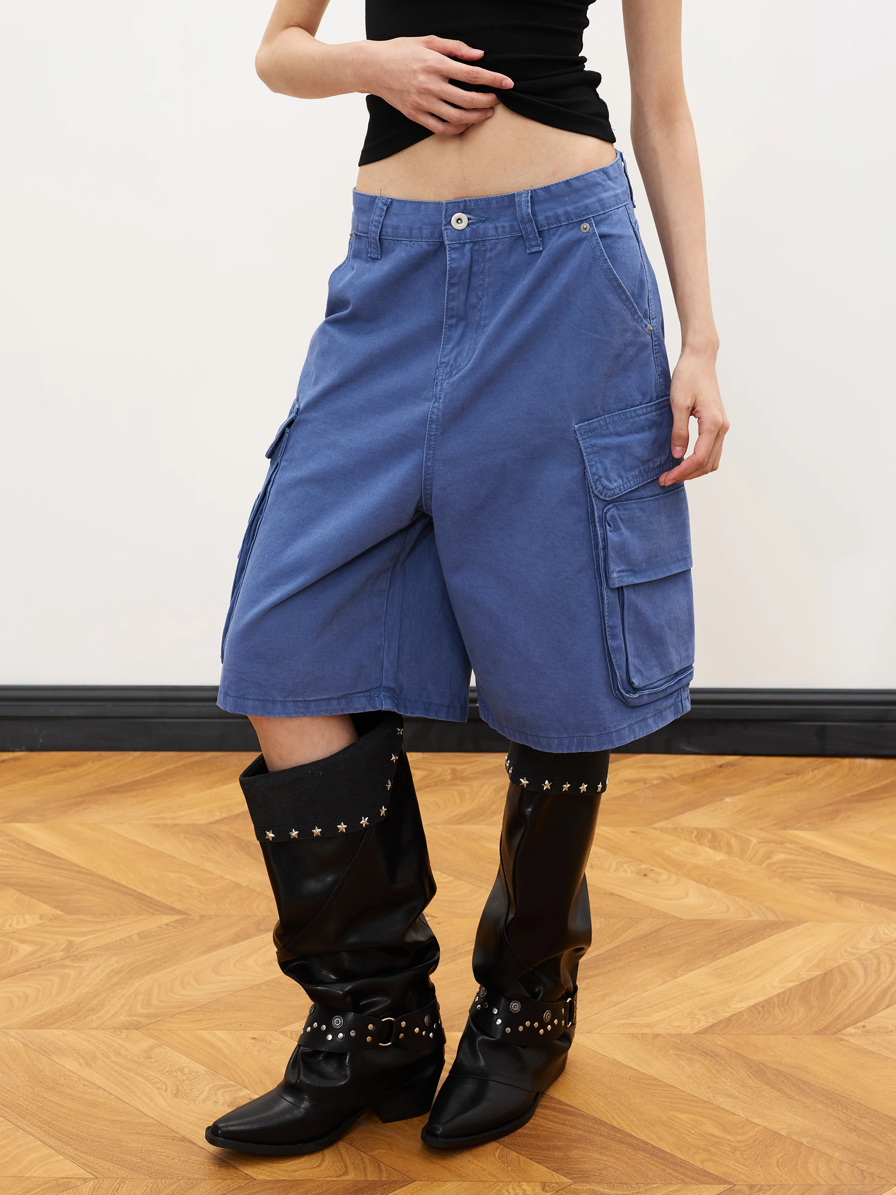JUNECUT American Retro Workwear Loose Straight Leg Blue Shorts Casual Comfortable Five-Point Pants for Women Summer New Style
JUNECUT American Retro Workwear Loose Straight Leg Blue Shorts Casual Comfortable Five-Point Pants for Women Summer New Style