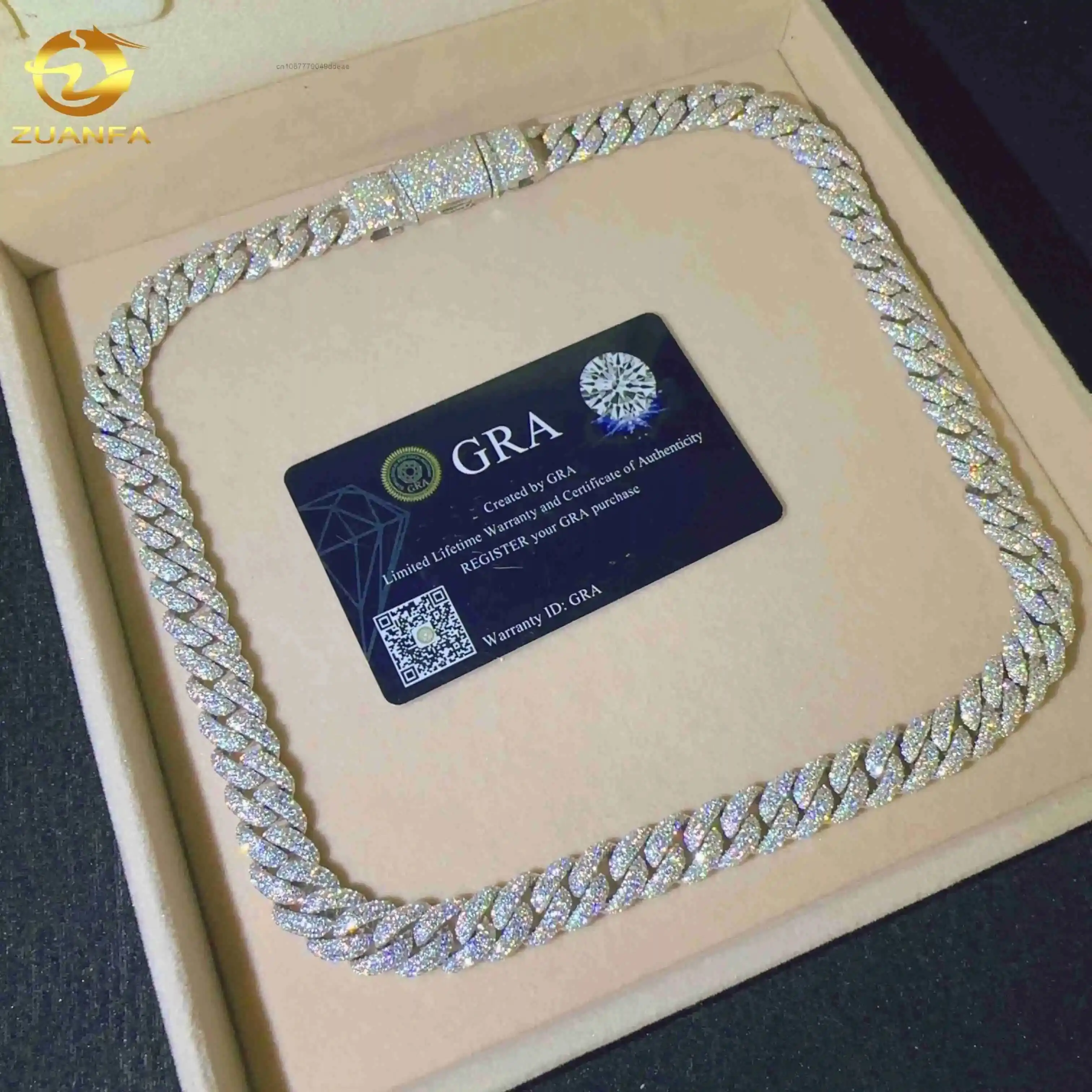 Ожерелье-браслет шириной 12 мм, серебро 925 пробы Iced Out, хип-хоп, Майами VVS, муассанит, ювелирные изделия с бриллиантами, кубинская цепочка на заказ
Ожерелье-браслет шириной 12 мм, серебро 925 пробы Iced Out, хип-хоп, Майами VVS, муассанит, ювелирные изделия с бриллиантами, кубинская цепочка на заказ