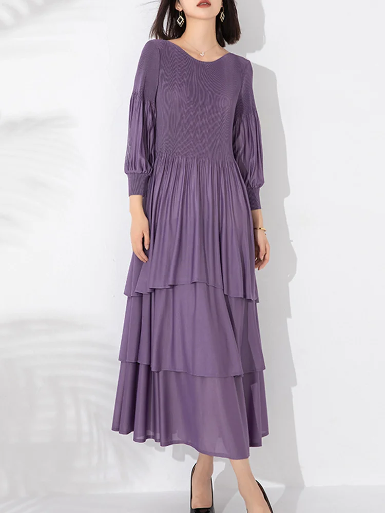 Miyake Pleated Fashion Dress Round Neck Stitching Sleeves Layers Solid Color Long Dresses Female Party Clothing 2023 New Dress
Miyake Pleated Fashion Dress Round Neck Stitching Sleeves Layers Solid Color Long Dresses Female Party Clothing 2023 New Dress