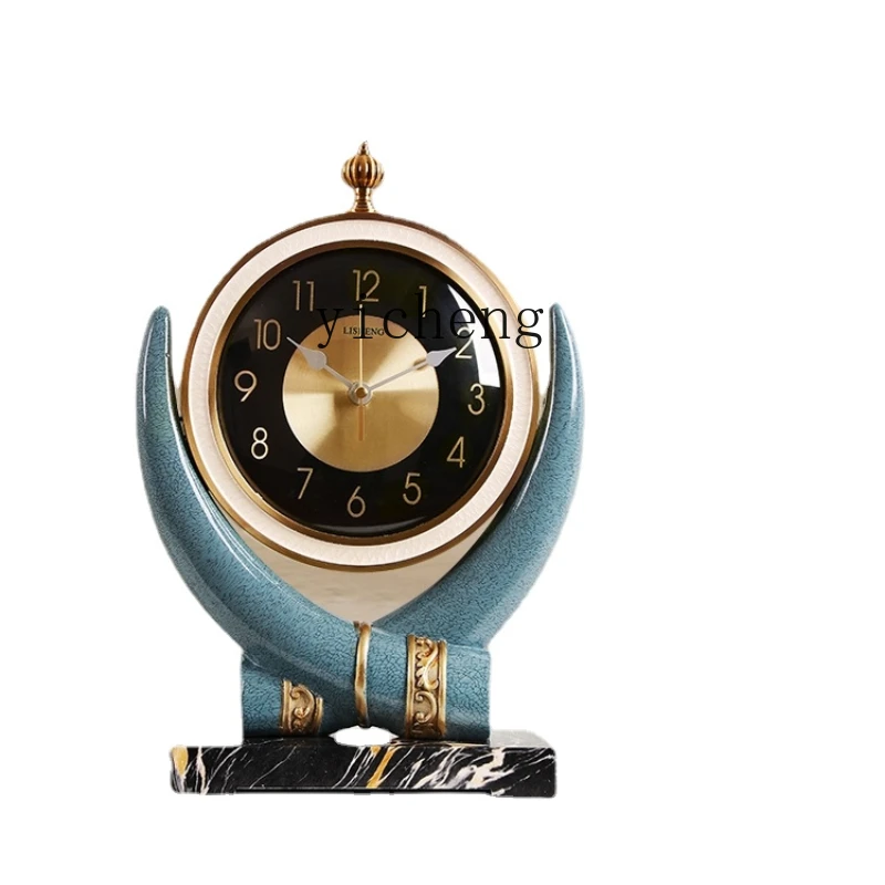 ZF1 High-End Clock Seat Clock Living Room Home Fashion Creative Desktop Light Luxury Modern Simple European Mute Decoration
ZF1 High-End Clock Seat Clock Living Room Home Fashion Creative Desktop Light Luxury Modern Simple European Mute Decoration