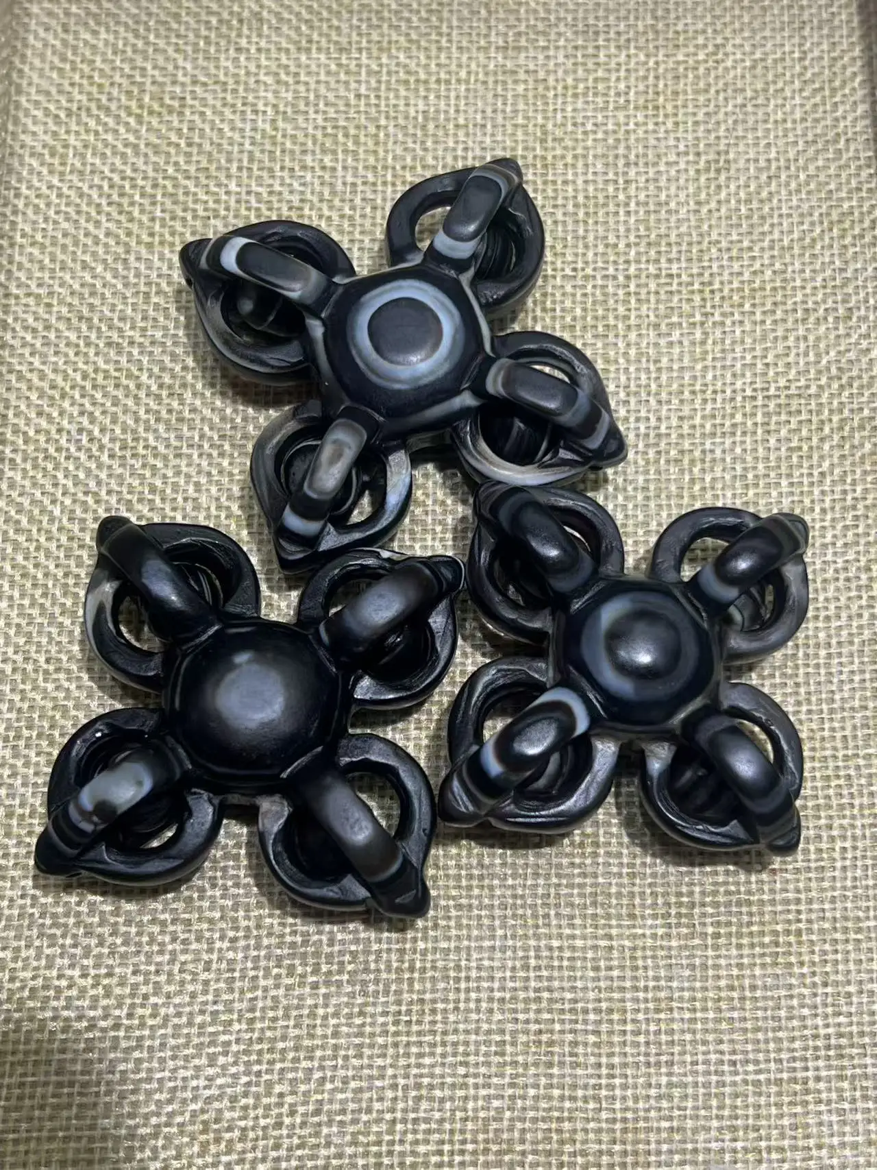 1 шт./лот, тибетский стиль, ваджра, агат, бусина Дзи, выветленная патина, этнические свободные бусины, кулон, ожерелье, аксессуары
1 шт./лот, тибетский стиль, ваджра, агат, бусина Дзи, выветленная патина, этнические свободные бусины, кулон, ожерелье, аксессуары