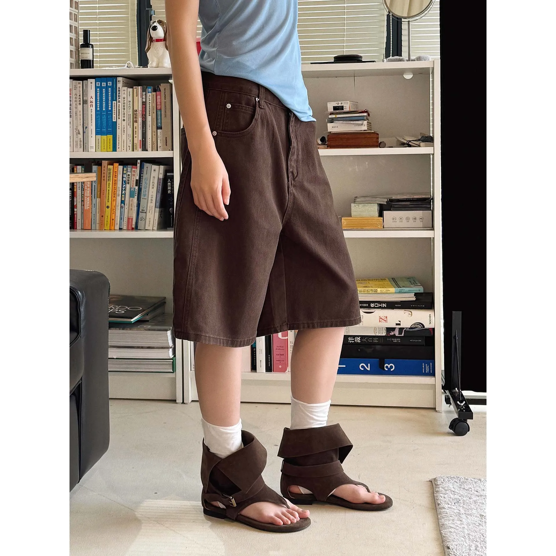 Summer Retro Stylish High-Waisted Straight-Leg Patchwork Denim Shorts, Loose Casual Mid-Length Pants For Women
Summer Retro Stylish High-Waisted Straight-Leg Patchwork Denim Shorts, Loose Casual Mid-Length Pants For Women