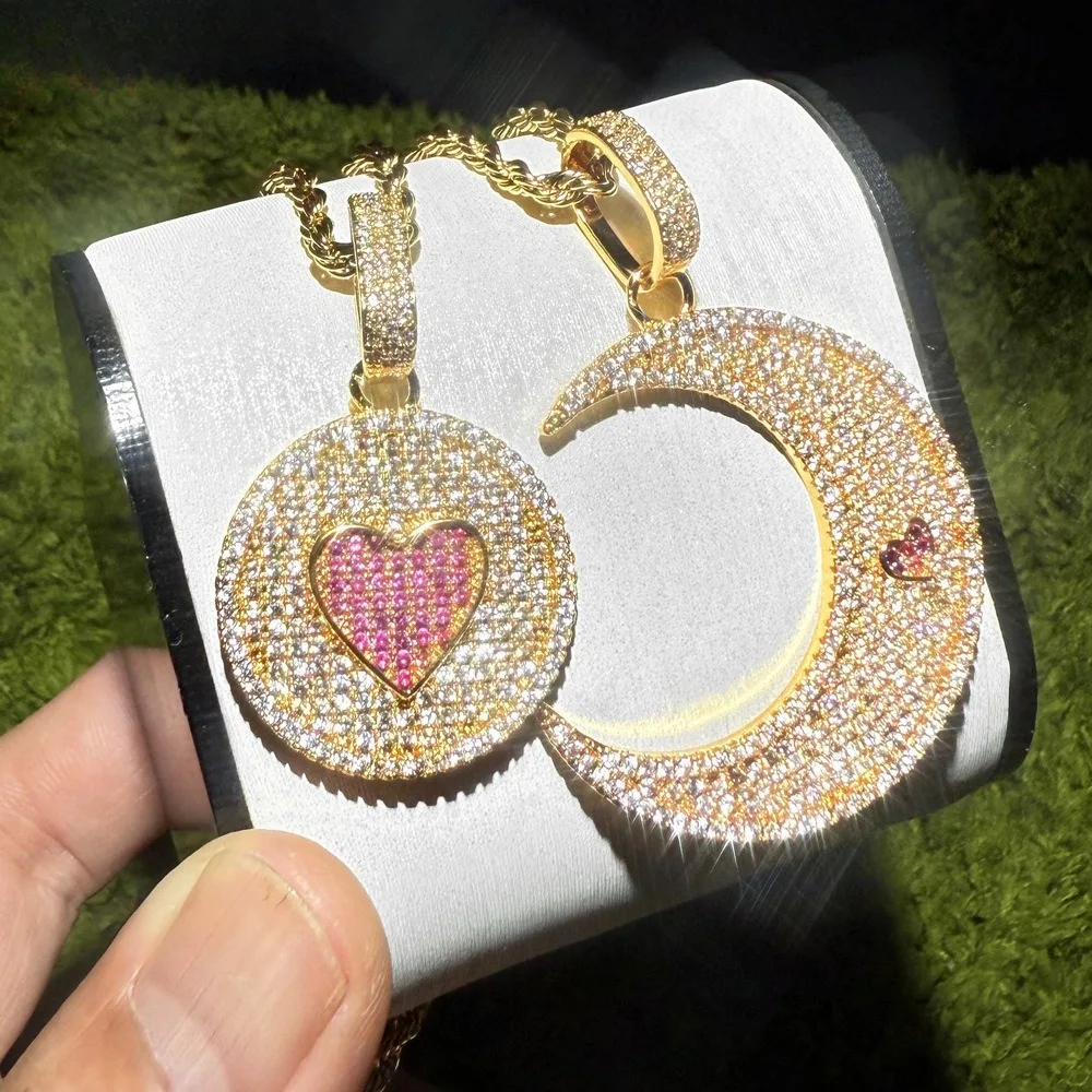 New Pink Heart and Moon Pendant Necklace with Zircon inlay, Perfect for Couples, Sweet and Romantic, Ideal for Anniversaries.
New Pink Heart and Moon Pendant Necklace with Zircon inlay, Perfect for Couples, Sweet and Romantic, Ideal for Anniversaries.