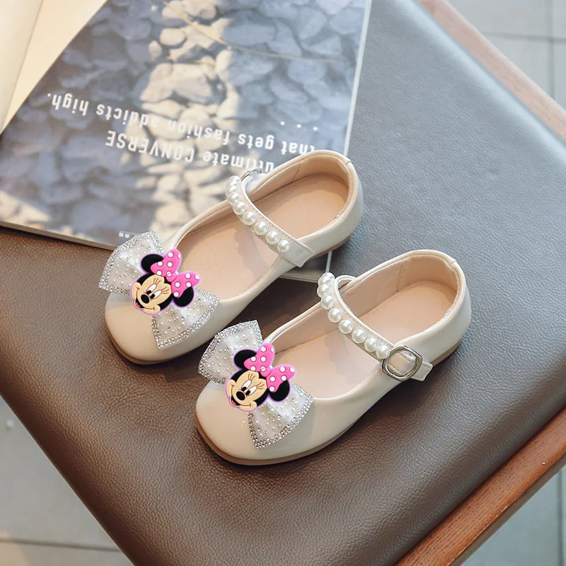 Первые ходунки для малышей с Микки Маусом и Минни, весенне-летние новые детские кожаные туфли на мягкой подошве, танцевальные туфли Disney, сандалии для девочек с бантом в стиле принцессы
Первые ходунки для малышей с Микки Маусом и Минни, весенне-летние новые детские кожаные туфли на мягкой подошве, танцевальные туфли Disney, сандалии для девочек с бантом в стиле принцессы