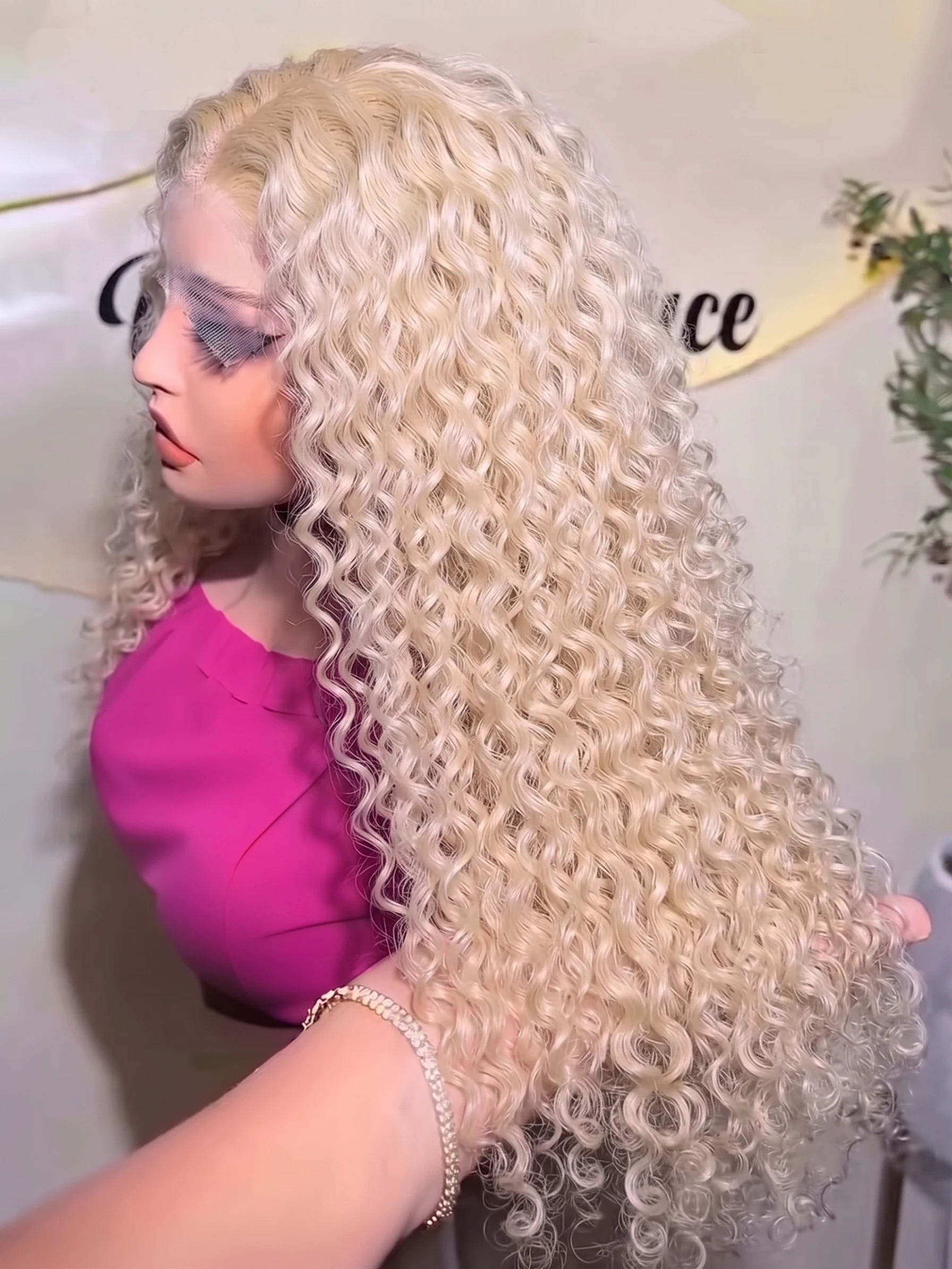 Smilegirl 613 Blonde 13x6 HD Lace Frontal Wig Deep Wave 13x4 Transparent Lace Curly Human Hair Wigs for Women Blonde Water Wave Wig
Smilegirl 613 Blonde 13x6 HD Lace Frontal Wig Deep Wave 13x4 Transparent Lace Curly Human Hair Wigs for Women Blonde Water Wave Wig
