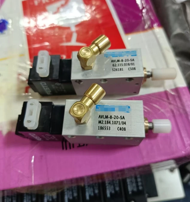 Высокое качество G2.335.038 для электромагнитного клапана цилиндра SM52 для Heidelberg
Высокое качество G2.335.038 для электромагнитного клапана цилиндра SM52 для Heidelberg