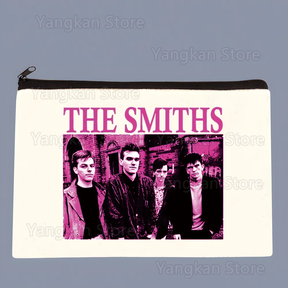 Сумка для макияжа The Smiths Punk Rock Morrissey, дорожная сумка для хранения, холщовая сумка с принтом, кошелек с надписью Zero, сумка для мелочей
Сумка для макияжа The Smiths Punk Rock Morrissey, дорожная сумка для хранения, холщовая сумка с принтом, кошелек с надписью Zero, сумка для мелочей