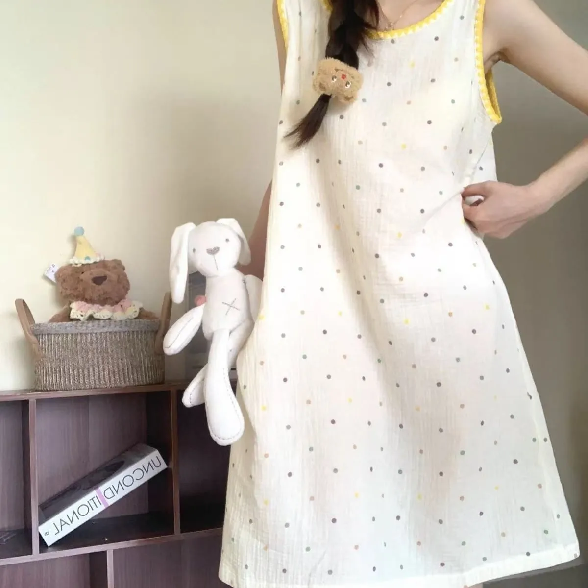 Cloud Cotton Summer Sleepwear Women's Vest Style Home Clothes Breathable Nightgown with Chest Pad Can Be Worn outside
Cloud Cotton Summer Sleepwear Women's Vest Style Home Clothes Breathable Nightgown with Chest Pad Can Be Worn outside