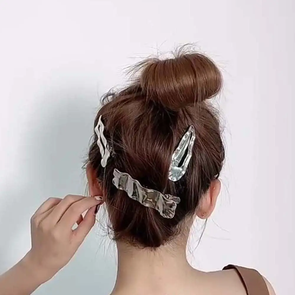 Headwear Hollow Drop Shaped Geometric Korean Style Metal Hair Pins Side Bangs Hair Clips Fix Fringe Barrette Punk Hair Clips
Headwear Hollow Drop Shaped Geometric Korean Style Metal Hair Pins Side Bangs Hair Clips Fix Fringe Barrette Punk Hair Clips