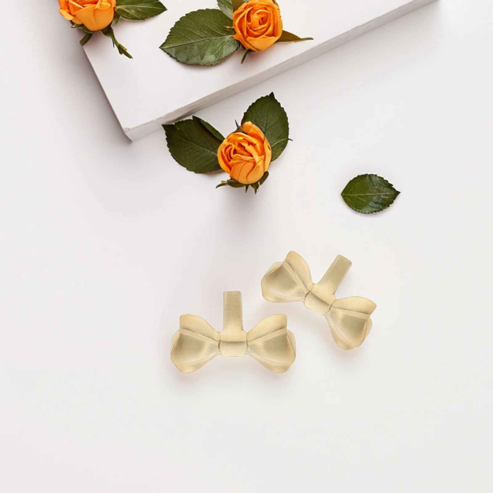 2Pcs Brass Bow Cabinet Knobs Unique Vintage Drawer Pulls for Dresser Wardrobe Furniture Decorative Hardware Vintage Door Knob
2Pcs Brass Bow Cabinet Knobs Unique Vintage Drawer Pulls for Dresser Wardrobe Furniture Decorative Hardware Vintage Door Knob