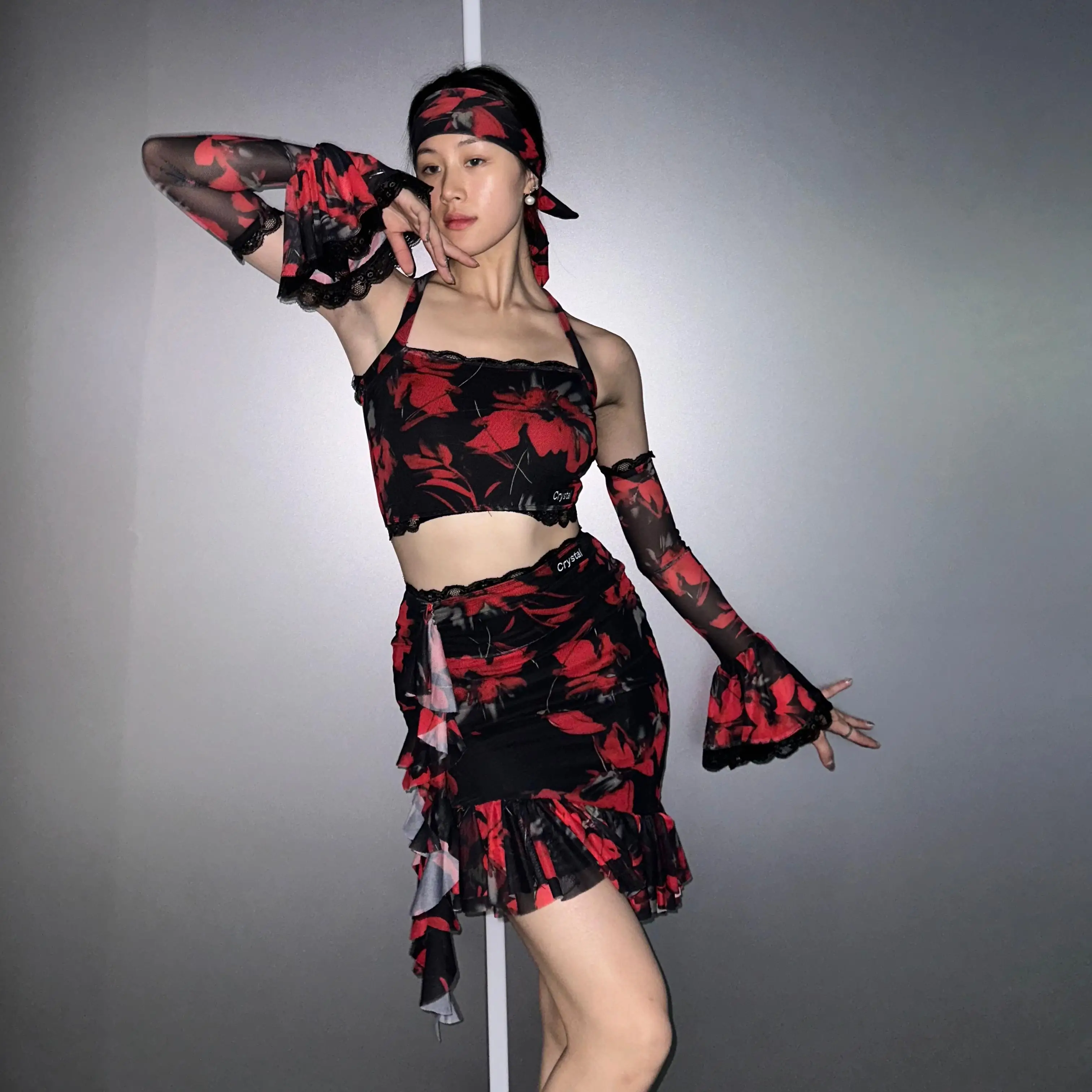 Sexy Latin Dance Woman Clothing Smaba Cha Cha Performance Dance Suit Adult Dance Party Costume Female Dancewear Tops Skirt
Sexy Latin Dance Woman Clothing Smaba Cha Cha Performance Dance Suit Adult Dance Party Costume Female Dancewear Tops Skirt
