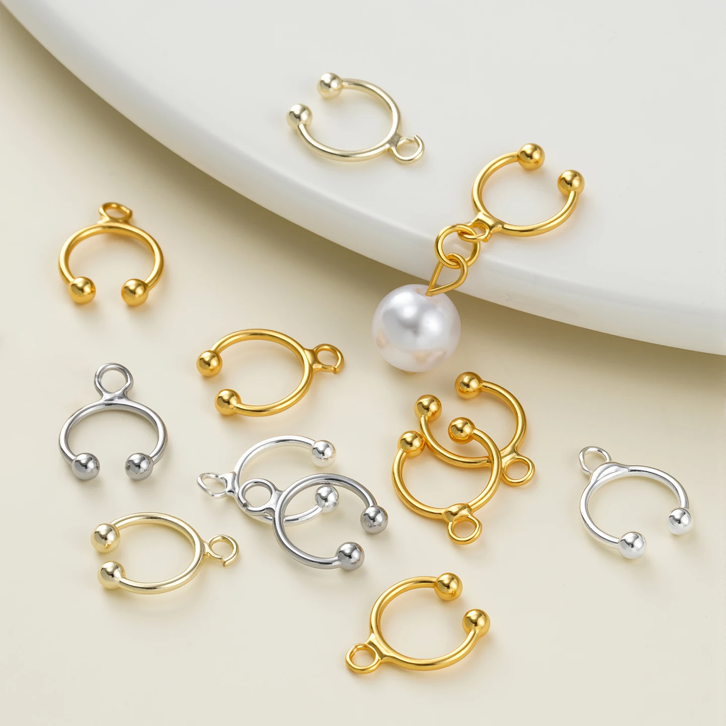 5Piece/Pack14/18K Gold Color Plated Copper Round Ball Earrings Clips for DIY Bracelets Necklace Jewelry Making Accessories
5Piece/Pack14/18K Gold Color Plated Copper Round Ball Earrings Clips for DIY Bracelets Necklace Jewelry Making Accessories