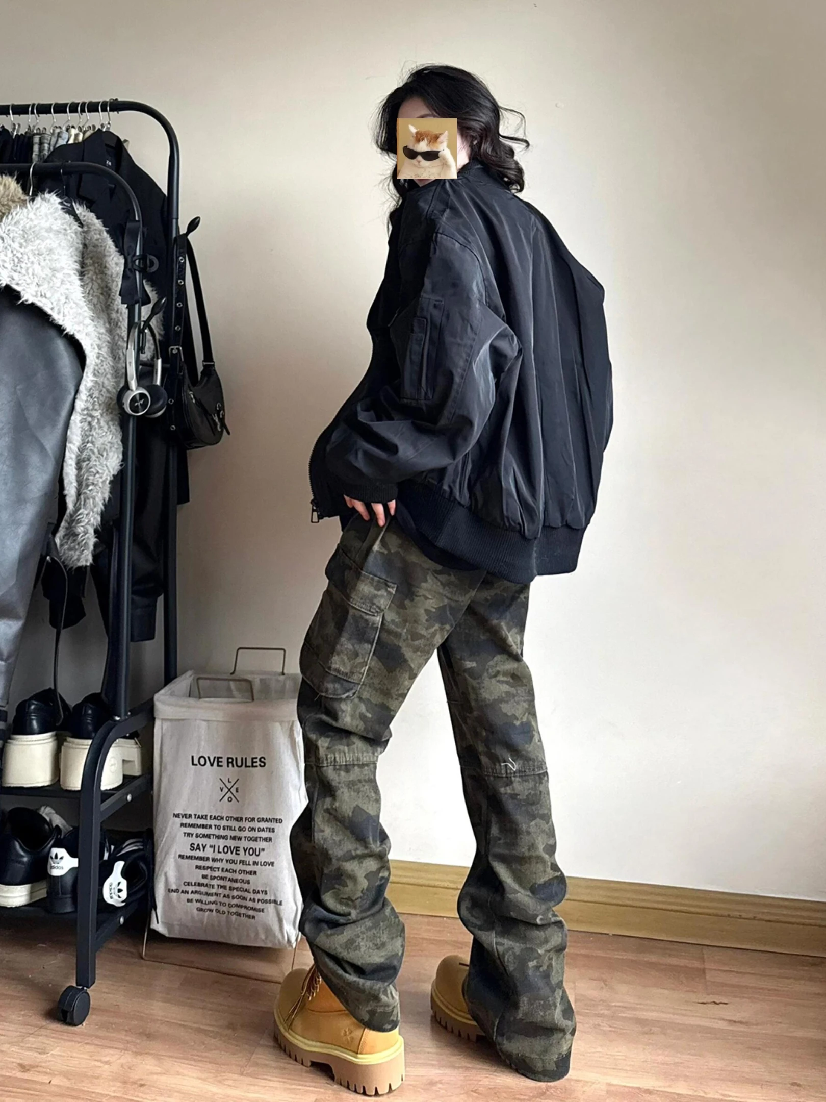 Cleanfit Camouflage Workwear Pants Men's American Retro Vibe Flared Jeans Straight Leg Denim Pants for Teenagers And Youth
Cleanfit Camouflage Workwear Pants Men's American Retro Vibe Flared Jeans Straight Leg Denim Pants for Teenagers And Youth