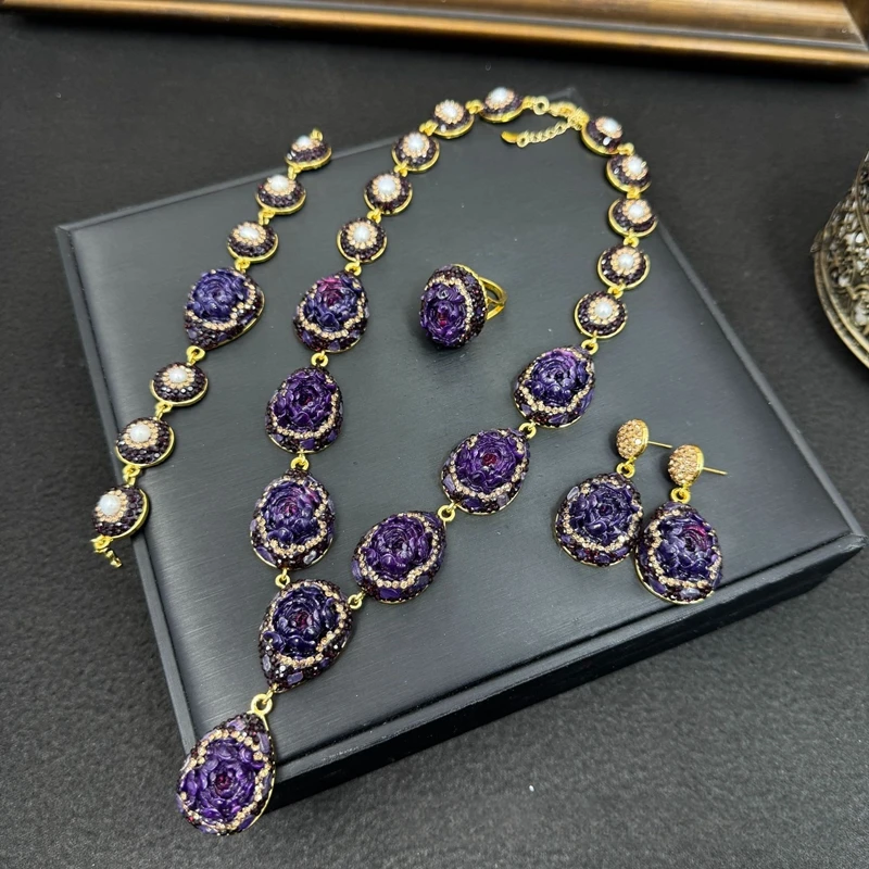 Rose Flower Amethyst Carving Crystal Jewelry Set for Women Rhinestone Quartz Cutting Bangle Rings Necklace Luxury Sets for Wed
Rose Flower Amethyst Carving Crystal Jewelry Set for Women Rhinestone Quartz Cutting Bangle Rings Necklace Luxury Sets for Wed