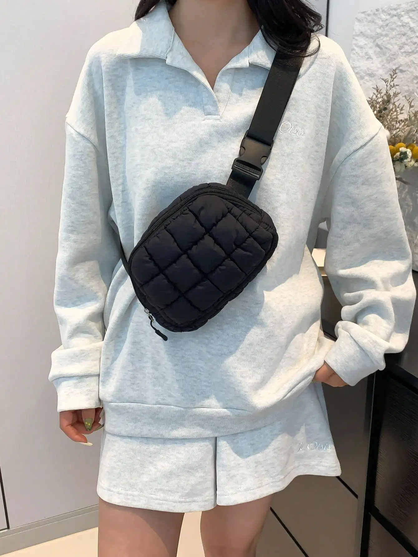 Quilted Fluffy Fanny Pack, Fashionable, Super Comfortable & Adjustable Crossbody Bag, Suitable For Women, Perfect For Running, Shopping, Hiking And Workout
Quilted Fluffy Fanny Pack, Fashionable, Super Comfortable & Adjustable Crossbody Bag, Suitable For Women, Perfect For Running, Shopping, Hiking And Workout