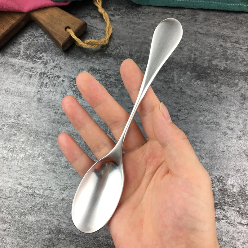 Роскошная матовая ложка из нержавеющей стали 80-х, детская ложка для супа, ложка для перемешивания кофе, ложка для турма, ложка для йогурта, домашнее использование
Роскошная матовая ложка из нержавеющей стали 80-х, детская ложка для супа, ложка для перемешивания кофе, ложка для турма, ложка для йогурта, домашнее использование