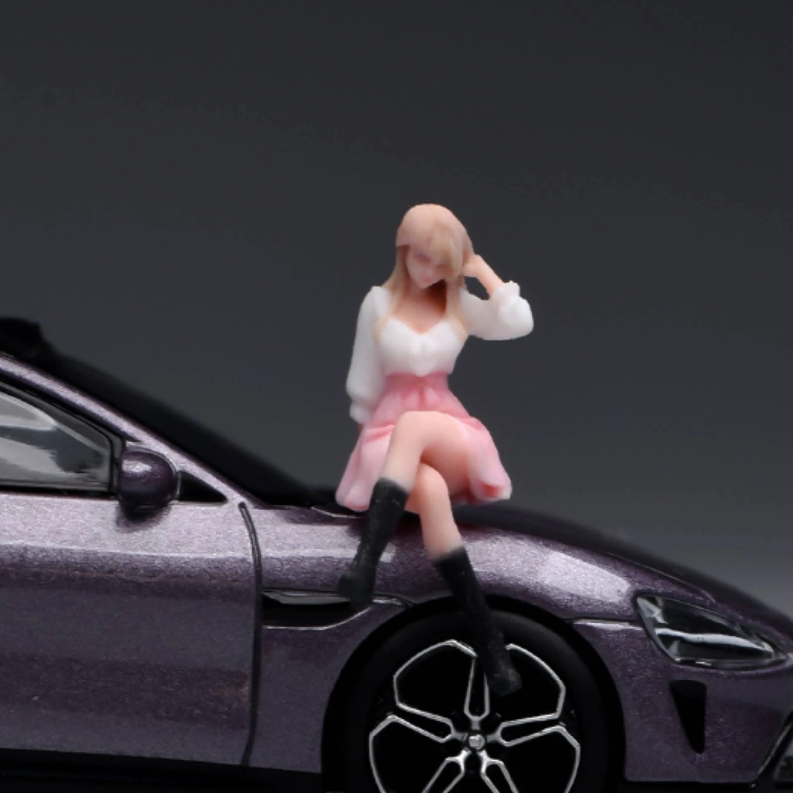 1/64 Scale Figurine 3D Printed 1:64 Scale Female Figure Hand-Painted Resin Mini Figure Compact Size Model Person
1/64 Scale Figurine 3D Printed 1:64 Scale Female Figure Hand-Painted Resin Mini Figure Compact Size Model Person