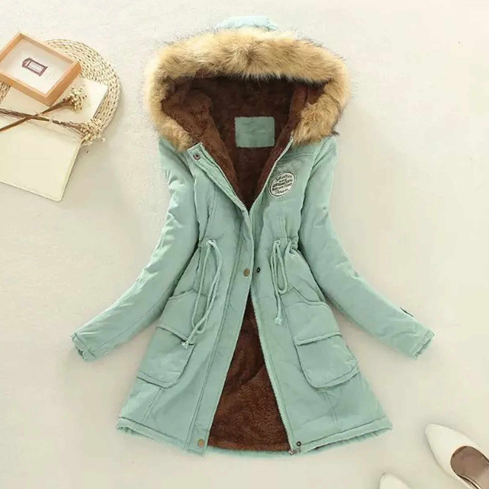 Women Thickened Wool Jackets Winter Overcoat Warm Trendy Fleece Lined Furry Hooded Snow Coat Streetwear Female Slim Outwear
Women Thickened Wool Jackets Winter Overcoat Warm Trendy Fleece Lined Furry Hooded Snow Coat Streetwear Female Slim Outwear