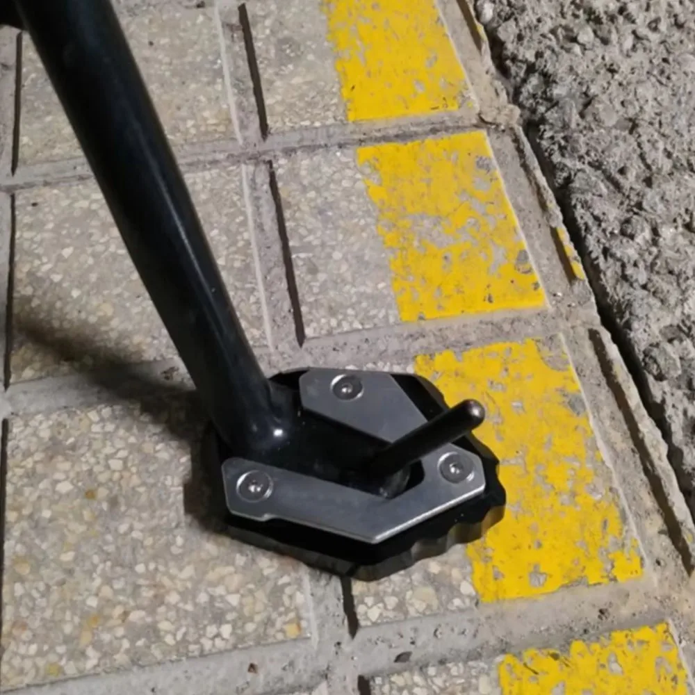 Motorcycle 2024 2023 2022 Kickstand Enlarger Side Stand TRACER 7 700 GTExtension Plate Pad For YAMAHA TRACER 7GT 700GT 2021-2024
Motorcycle 2024 2023 2022 Kickstand Enlarger Side Stand TRACER 7 700 GTExtension Plate Pad For YAMAHA TRACER 7GT 700GT 2021-2024