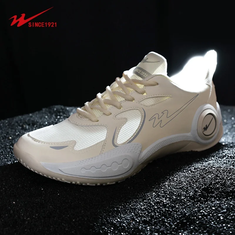 Мужские баскетбольные кроссовки Double Star, с противоскользящей подошвой, дышащие, для занятий спортом на открытом воздухе, модные и универсальные уличные кроссовки.
Мужские баскетбольные кроссовки Double Star, с противоскользящей подошвой, дышащие, для занятий спортом на открытом воздухе, модные и универсальные уличные кроссовки.