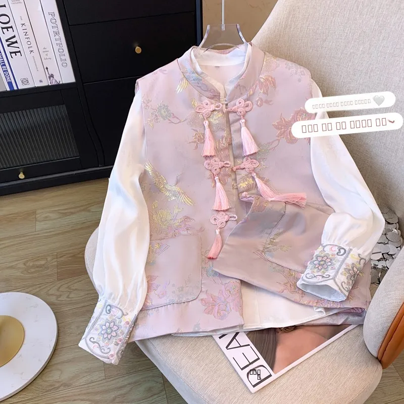 Новый китайский женский воротник-стойка с вышивкой, весна 2024, топ Han Su на пуговицах, корейская версия, свободный крой
Новый китайский женский воротник-стойка с вышивкой, весна 2024, топ Han Su на пуговицах, корейская версия, свободный крой