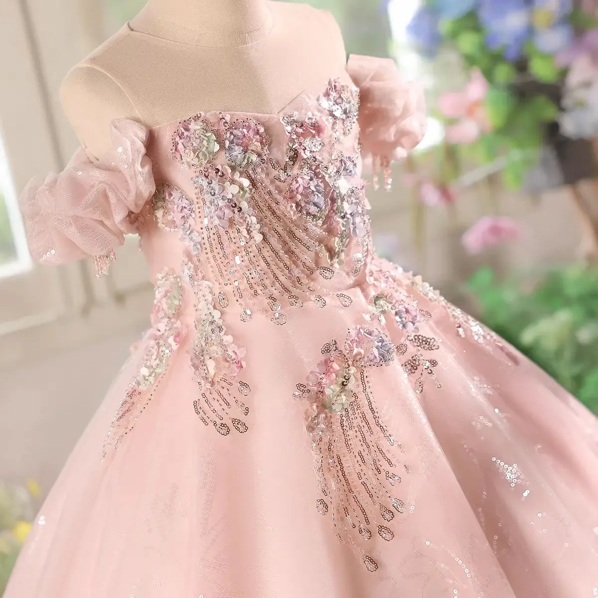 Custom JDY High Off Shoulder Puff Sleeve Rhinestone Tulle Flower Girl Dress Wedding Party Gown Birthday Party Dress Kids Pageant
Custom JDY High Off Shoulder Puff Sleeve Rhinestone Tulle Flower Girl Dress Wedding Party Gown Birthday Party Dress Kids Pageant