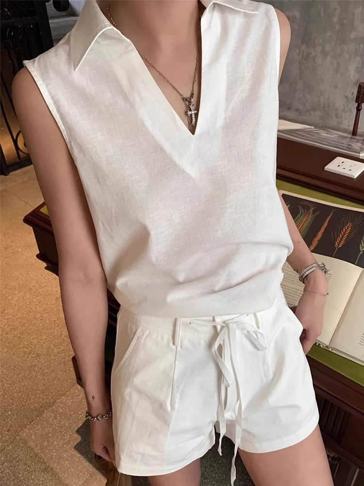 Elegant White V-Neck Shirt Sleeveless Summer Linen Blouse Women's Fashionable Minimalist Style Straight Cut Casual Wear
Elegant White V-Neck Shirt Sleeveless Summer Linen Blouse Women's Fashionable Minimalist Style Straight Cut Casual Wear