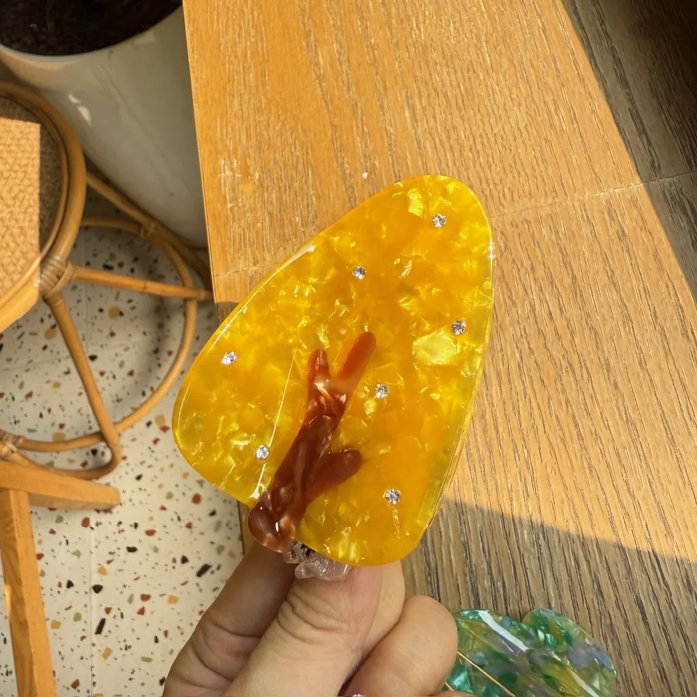 Acrylic Christmas Hair Accessory Cactus Maple Leaves Acetic Acid Shark Clip Christmas Tree Personalized Cartoon Hair Claw Daily
Acrylic Christmas Hair Accessory Cactus Maple Leaves Acetic Acid Shark Clip Christmas Tree Personalized Cartoon Hair Claw Daily