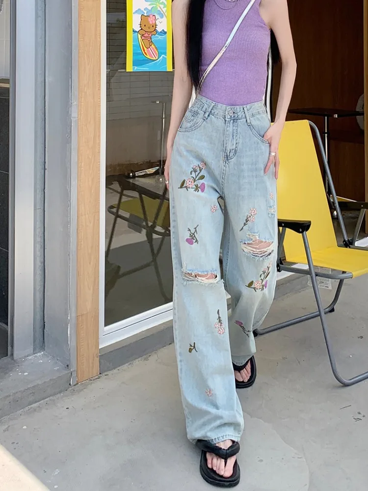 Flower Embroidery Hole Blue Denim Pants Women Spring Summer High Waist Straight Wide Leg Jeans Casual Female Trousers
Flower Embroidery Hole Blue Denim Pants Women Spring Summer High Waist Straight Wide Leg Jeans Casual Female Trousers