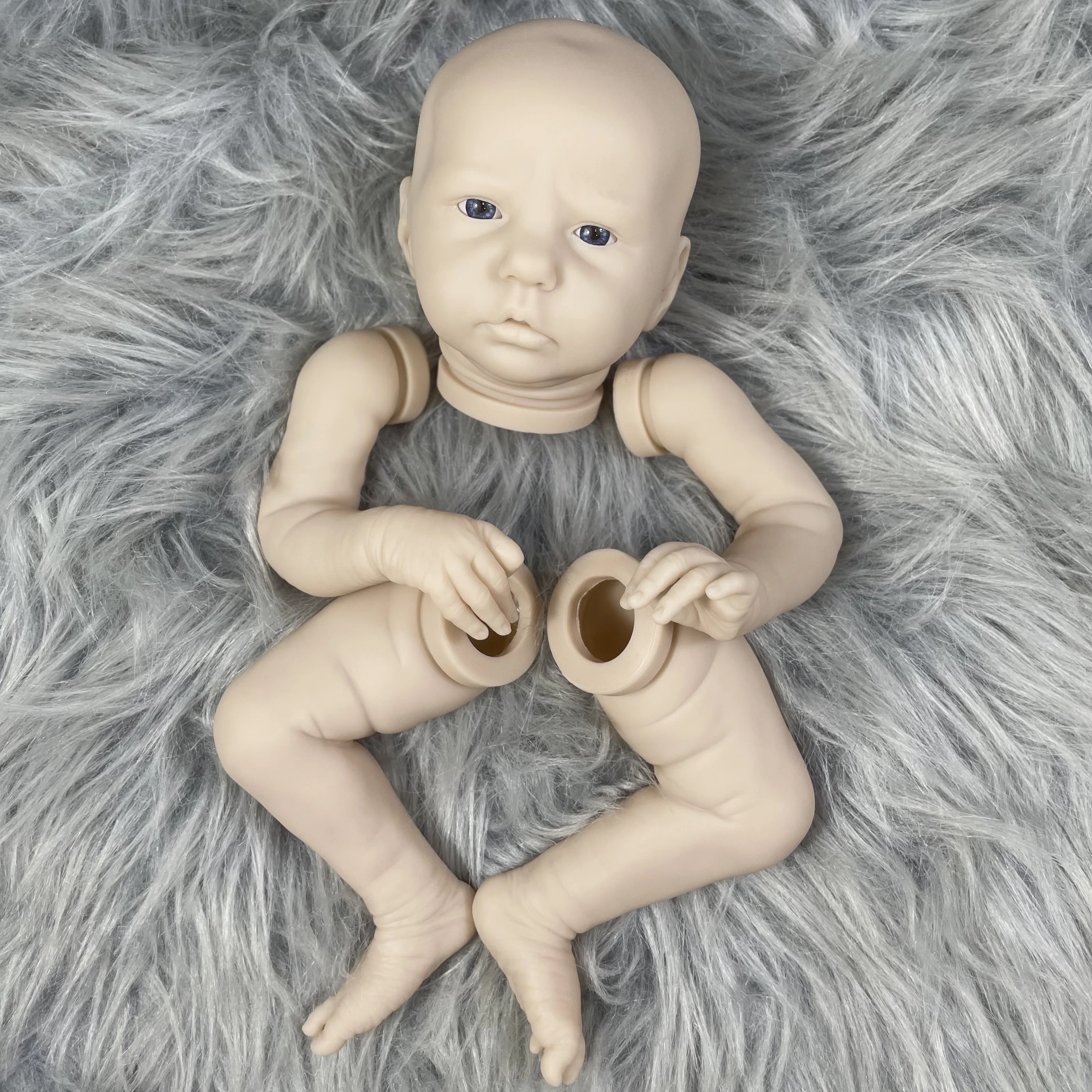 MRB 19-дюймовая виниловая кукла новорожденная в комплекте Элли Сью Реалистичная НЕОБРАБОТАННАЯ Неокрашенная свежая цветная пустая виниловая кукла новорожденная форма
MRB 19-дюймовая виниловая кукла новорожденная в комплекте Элли Сью Реалистичная НЕОБРАБОТАННАЯ Неокрашенная свежая цветная пустая виниловая кукла новорожденная форма