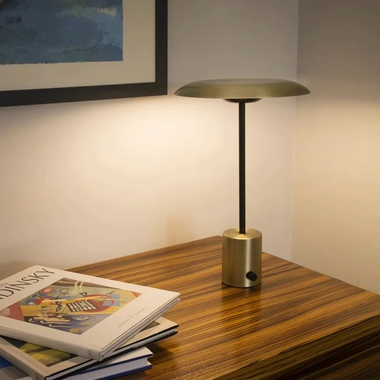Nordic Denmark Advanced Modern Dimming Light Emitting Diode Light Bedroom Simple Desk Bedside Light
Nordic Denmark Advanced Modern Dimming Light Emitting Diode Light Bedroom Simple Desk Bedside Light
