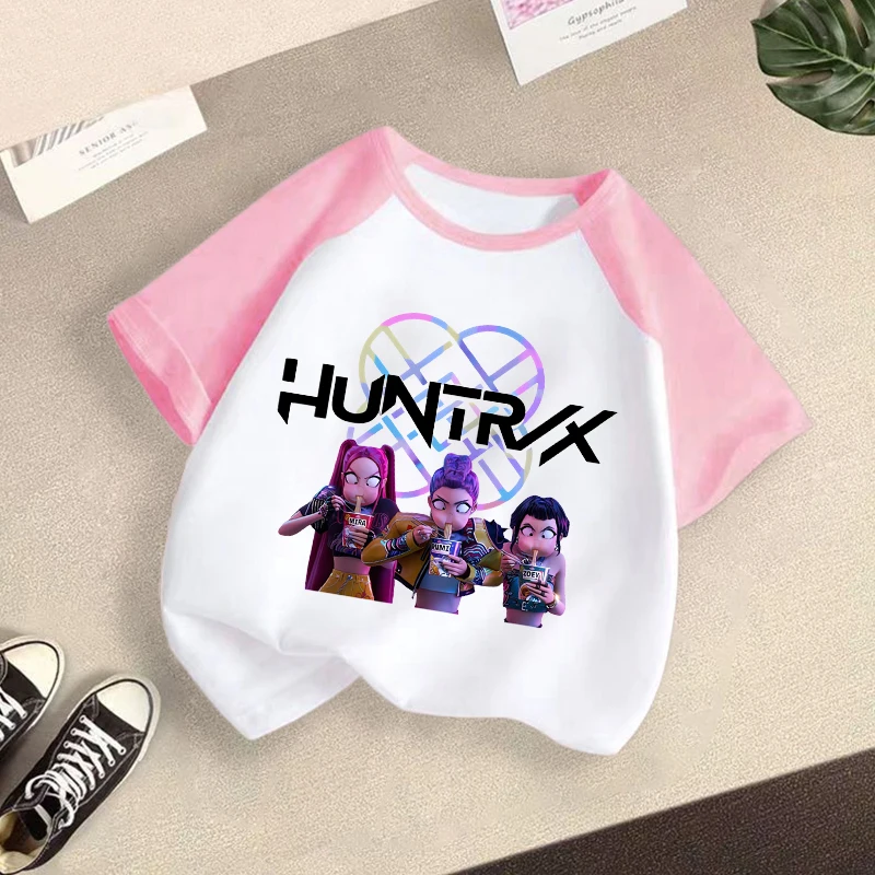 Kpop Demon Hunters Cute T-shirts for Children Summer Fashion T-shirt Boys Girls Anime Cartoon Splicing Design Short Sleeved Top
Kpop Demon Hunters Cute T-shirts for Children Summer Fashion T-shirt Boys Girls Anime Cartoon Splicing Design Short Sleeved Top