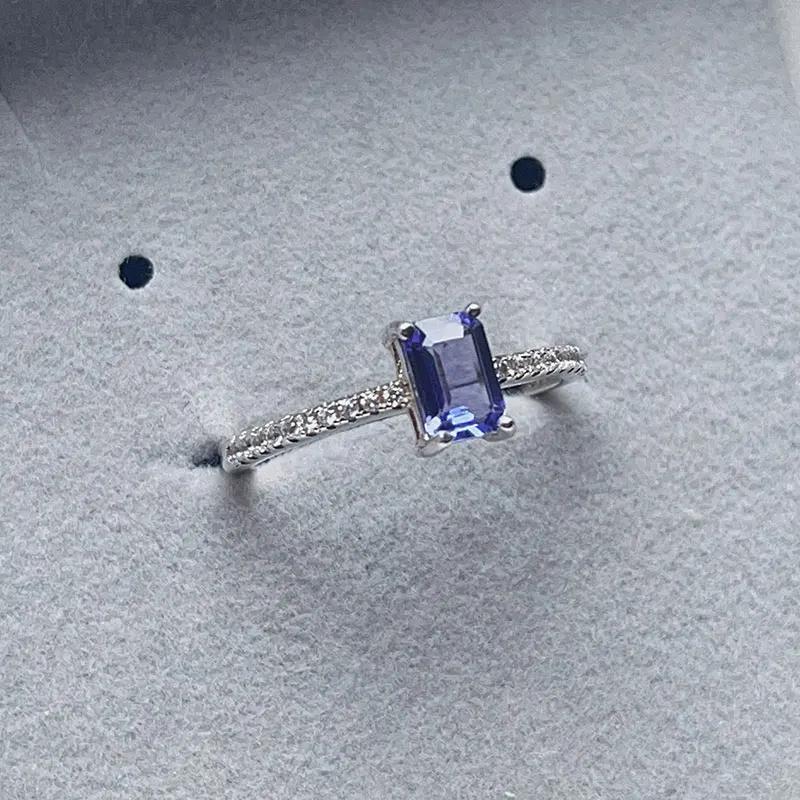 Natural Tansanite Ring for Women rectangle 4mm*6mm 0.8ct Natural Tansanite Ring with Certificate 925 Silver Jewelry
Natural Tansanite Ring for Women rectangle 4mm*6mm 0.8ct Natural Tansanite Ring with Certificate 925 Silver Jewelry