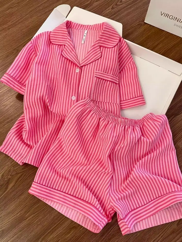 Women Pink Striped Pajama Set Y2K Short Sleeve Top Shorts 2 Piece Loose Sleepwear Summer Pyjamas Loungewear with Pocket New
Women Pink Striped Pajama Set Y2K Short Sleeve Top Shorts 2 Piece Loose Sleepwear Summer Pyjamas Loungewear with Pocket New