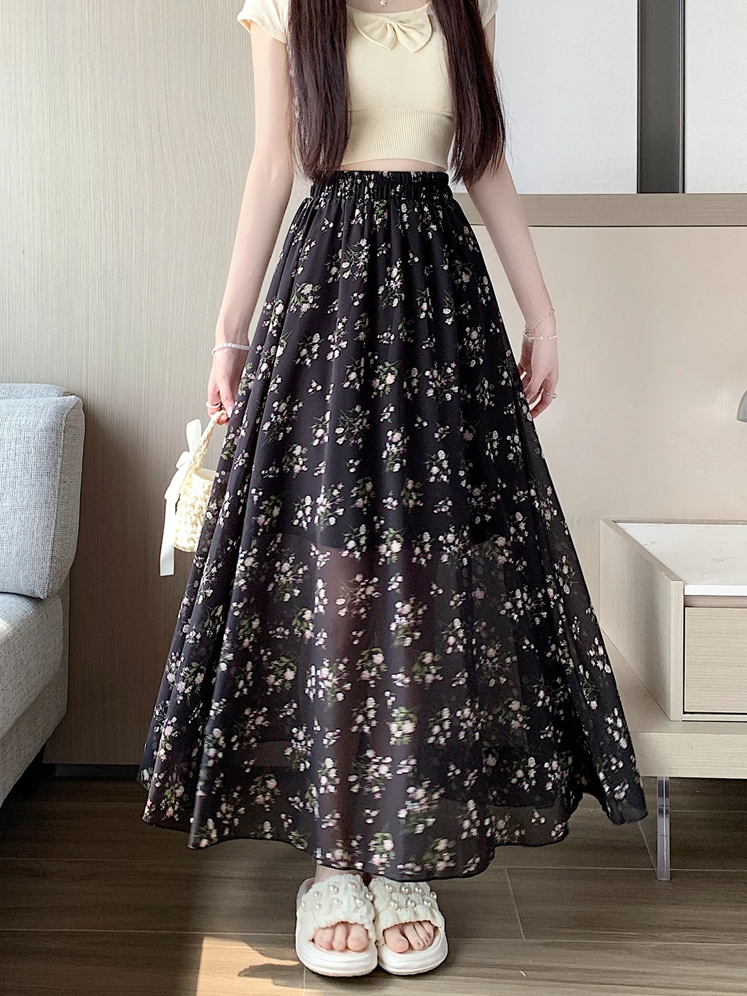 Floral Print Chiffon A-Line Skirt Women's Summer Elastic Waist Loose Fit Long Skirt Maxi Gown Dra Flared Hemline Umbrella...
Floral Print Chiffon A-Line Skirt Women's Summer Elastic Waist Loose Fit Long Skirt Maxi Gown Dra Flared Hemline Umbrella...