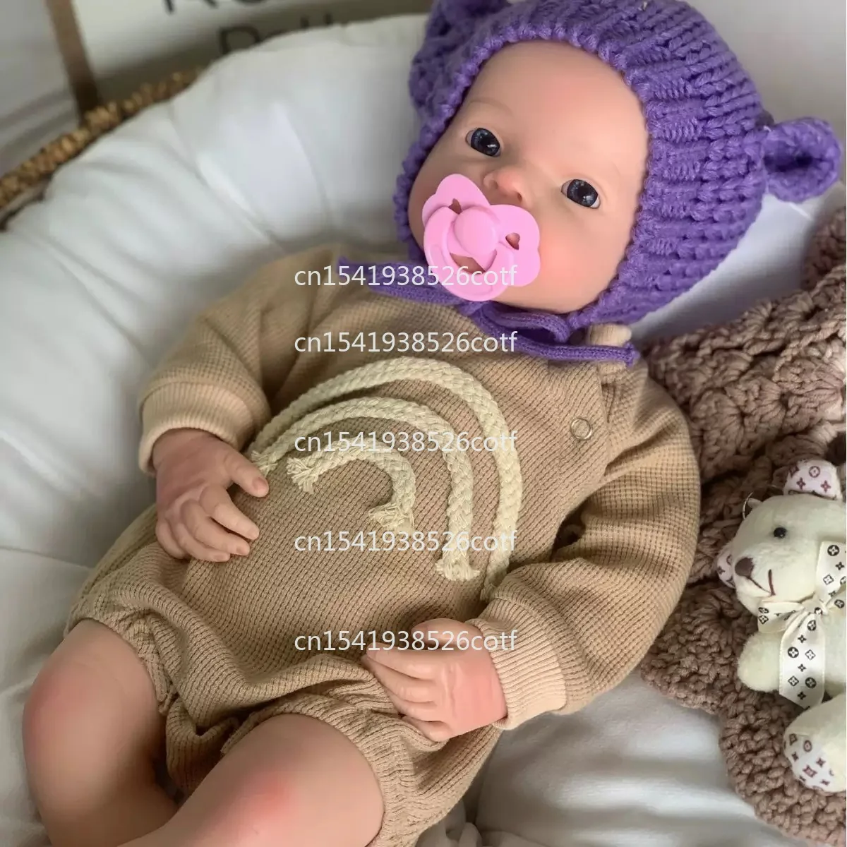 Simulated all-solid silicone drink water and pee function baby rebirth doll
Simulated all-solid silicone drink water and pee function baby rebirth doll