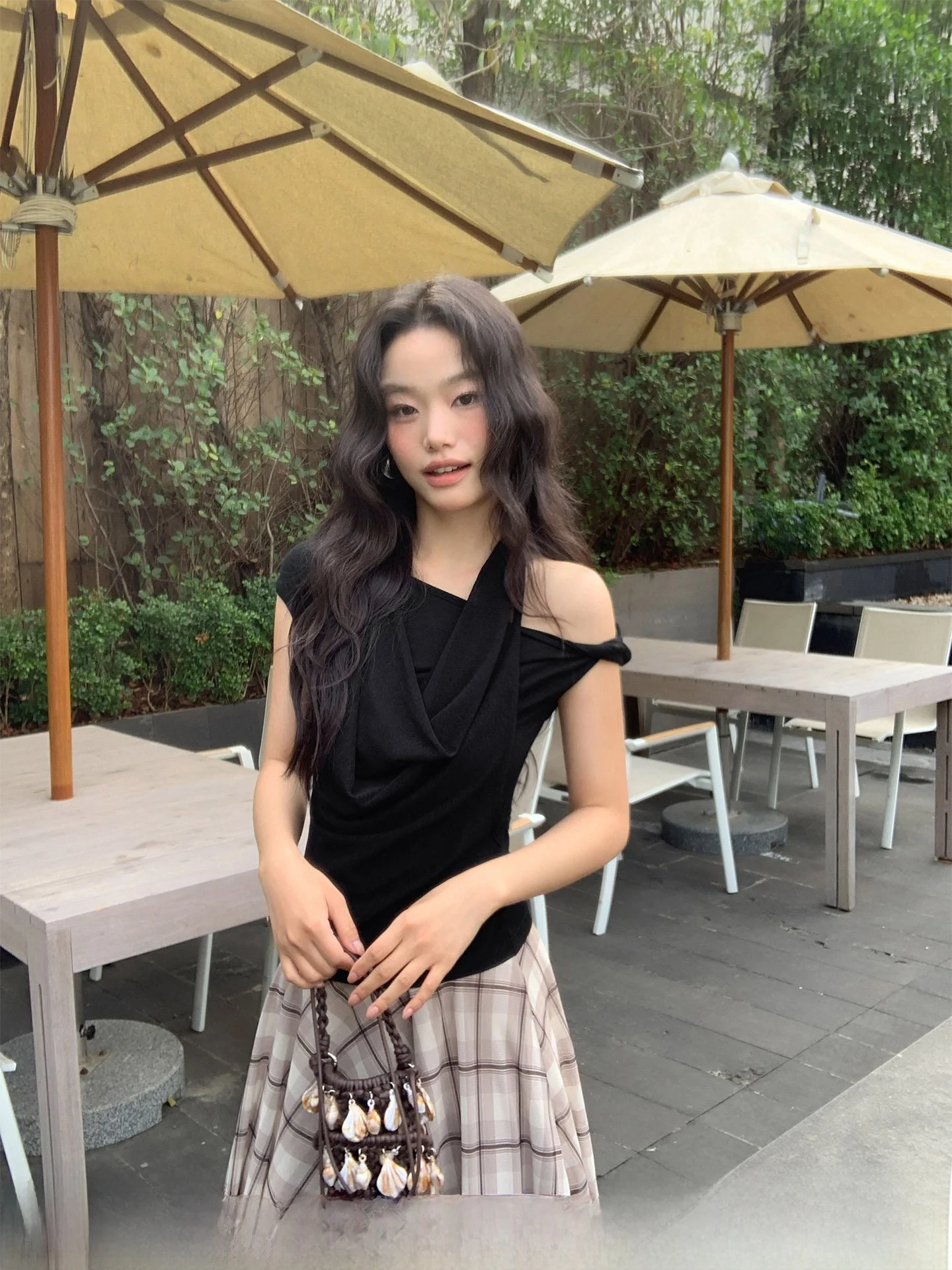 Sweet And Cool Asymmetric Slim Fit T-Shirt with Mesh Detail Fake Two-Piece Casual Style for Women Summer Season Short Sleeve
Sweet And Cool Asymmetric Slim Fit T-Shirt with Mesh Detail Fake Two-Piece Casual Style for Women Summer Season Short Sleeve